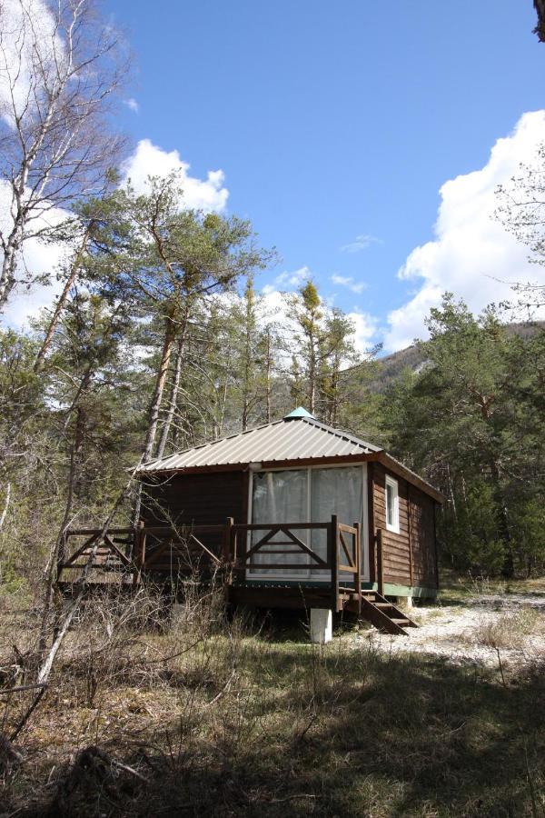 Camping Du Villard Thorame-Basse Exterior foto