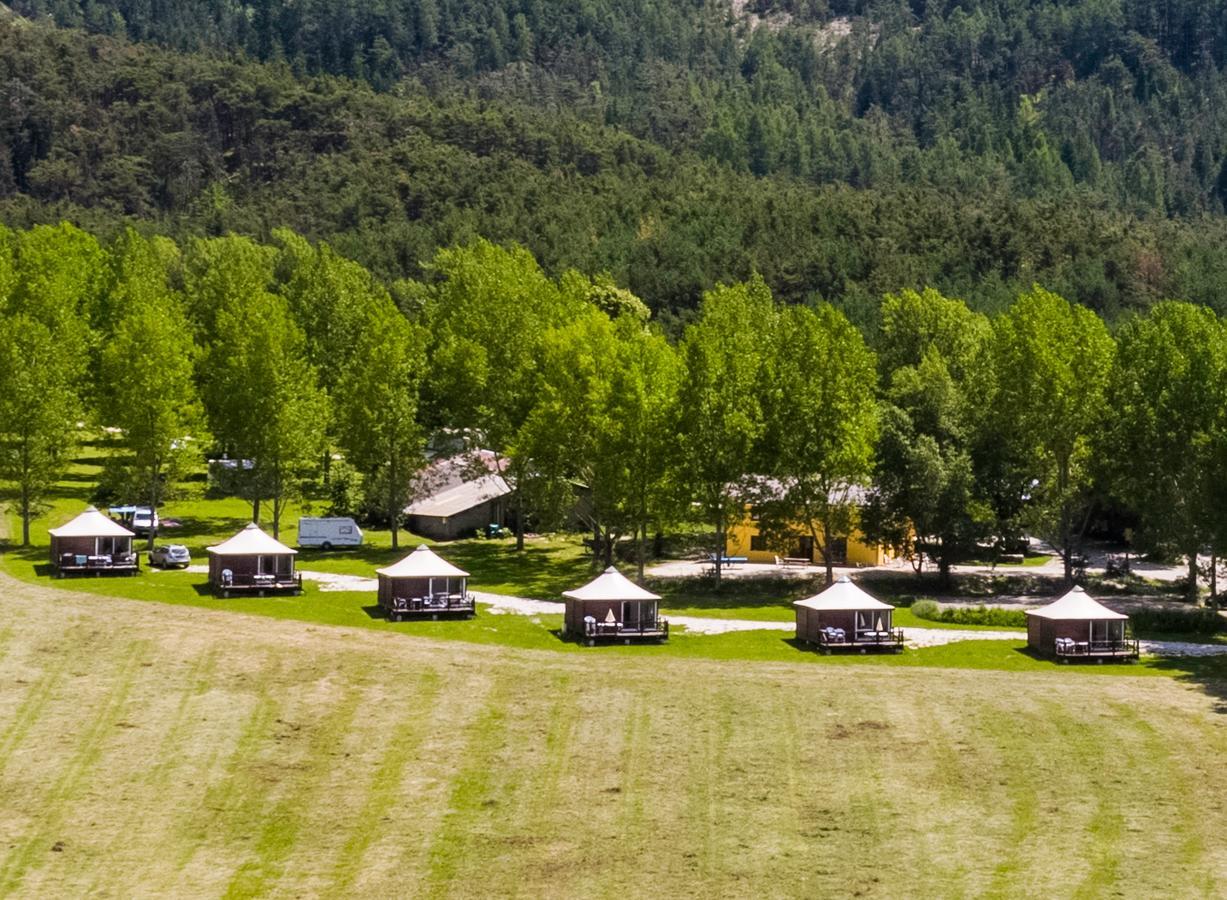 Camping Du Villard Thorame-Basse Exterior foto